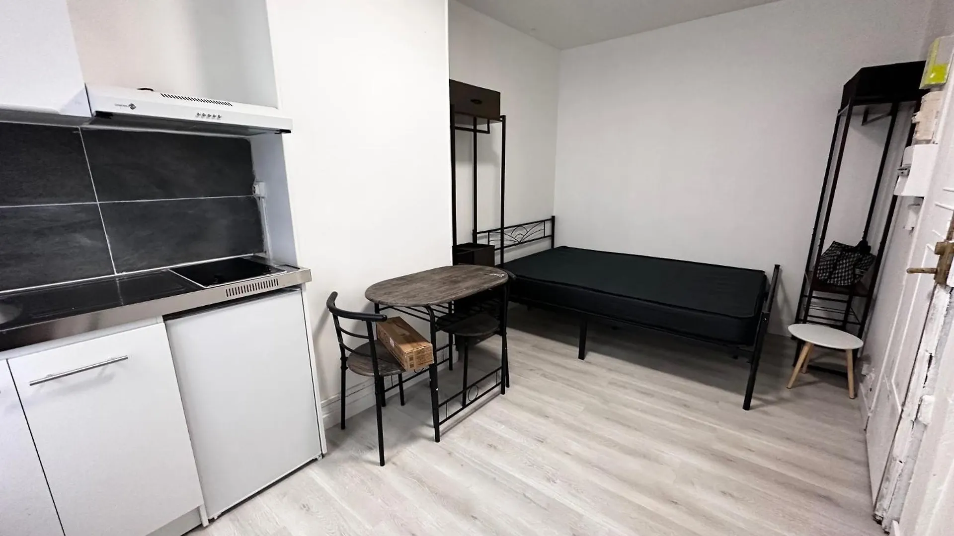 Belle Bellot Appart 1 Room Paris Center 0*,  Frankrig